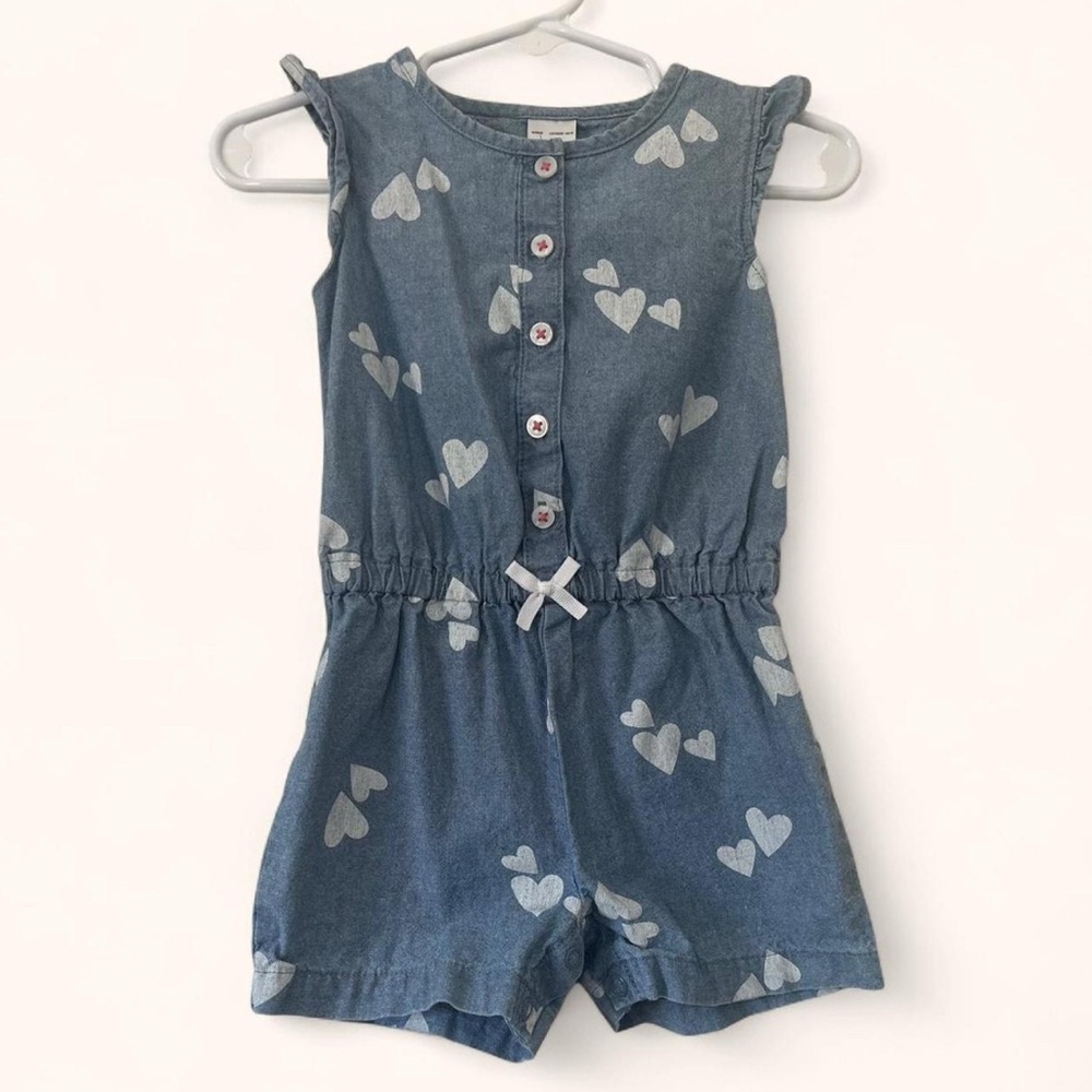 🖤 2/$15 12M Girl Carters Sleeveless Chambray Heart Polka Dot Cinched Romper